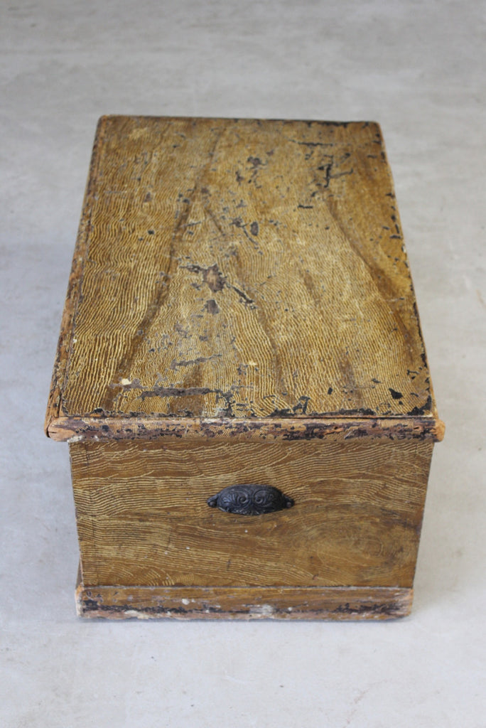Vintage Grained Pine Box - Kernow Furniture