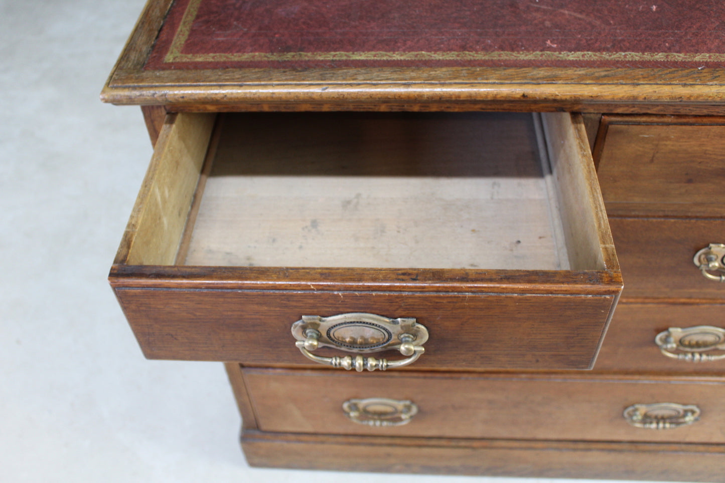 Antique Oak Chest of Drawers - Kernow Furniture