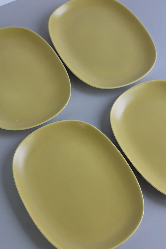 4 Retro Yellow Poole Pottery Dinner Plates - Kernow Furniture