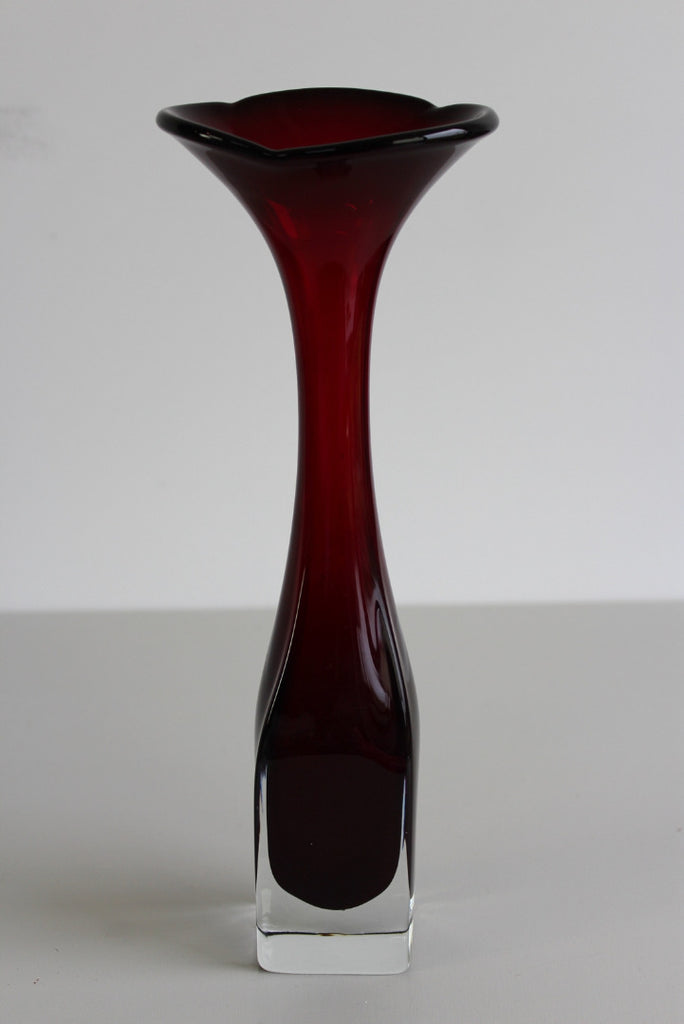 Retro Aseda Red Glass Vase - Kernow Furniture