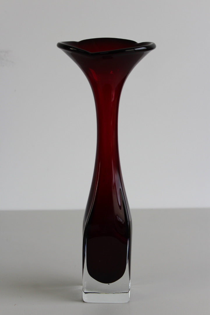 Retro Aseda Red Glass Vase - Kernow Furniture