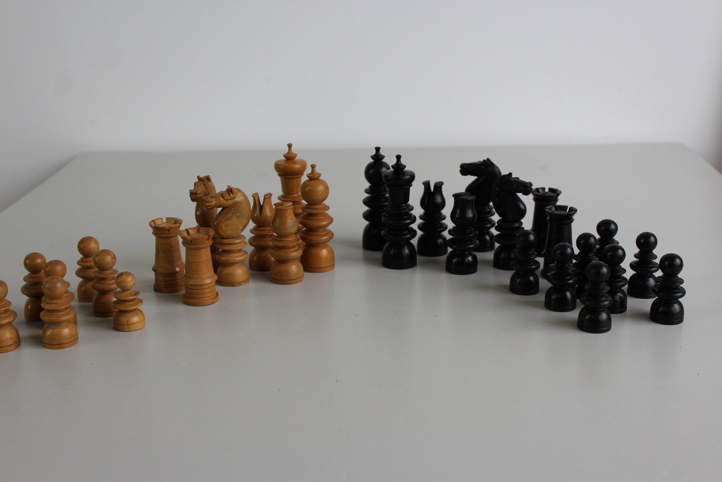 Antique Box Wood & Ebony Chess Set - Kernow Furniture