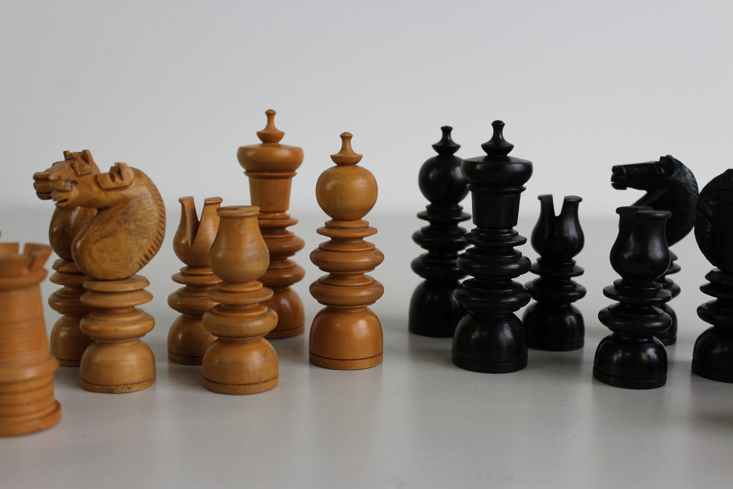 Antique Box Wood & Ebony Chess Set - Kernow Furniture