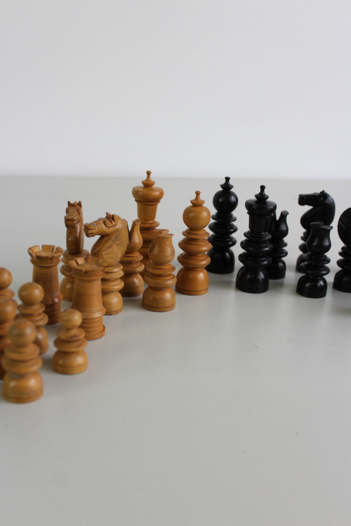 Antique Box Wood & Ebony Chess Set - Kernow Furniture