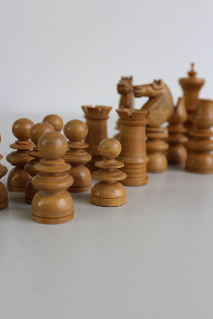 Antique Box Wood & Ebony Chess Set - Kernow Furniture