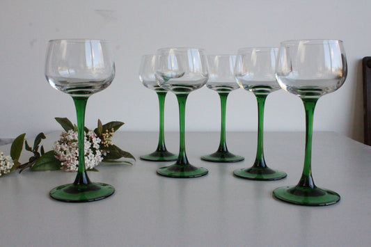 6 x Vintage Green Luminarc Wine Glasses - Kernow Furniture