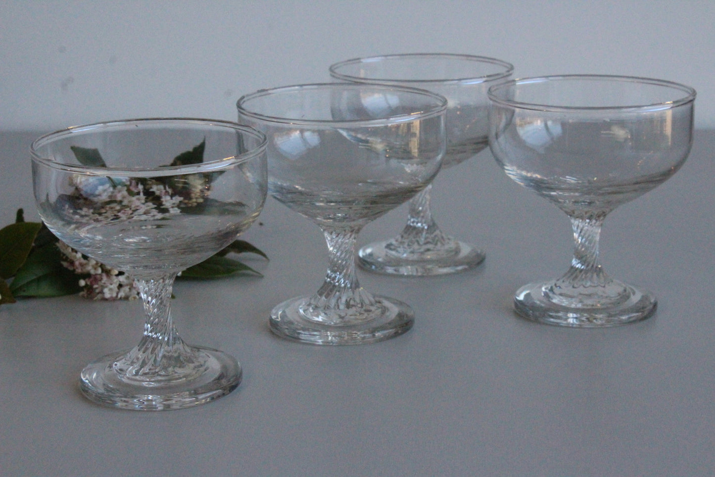 4 Vintage Glass Dessert Bowls - Kernow Furniture