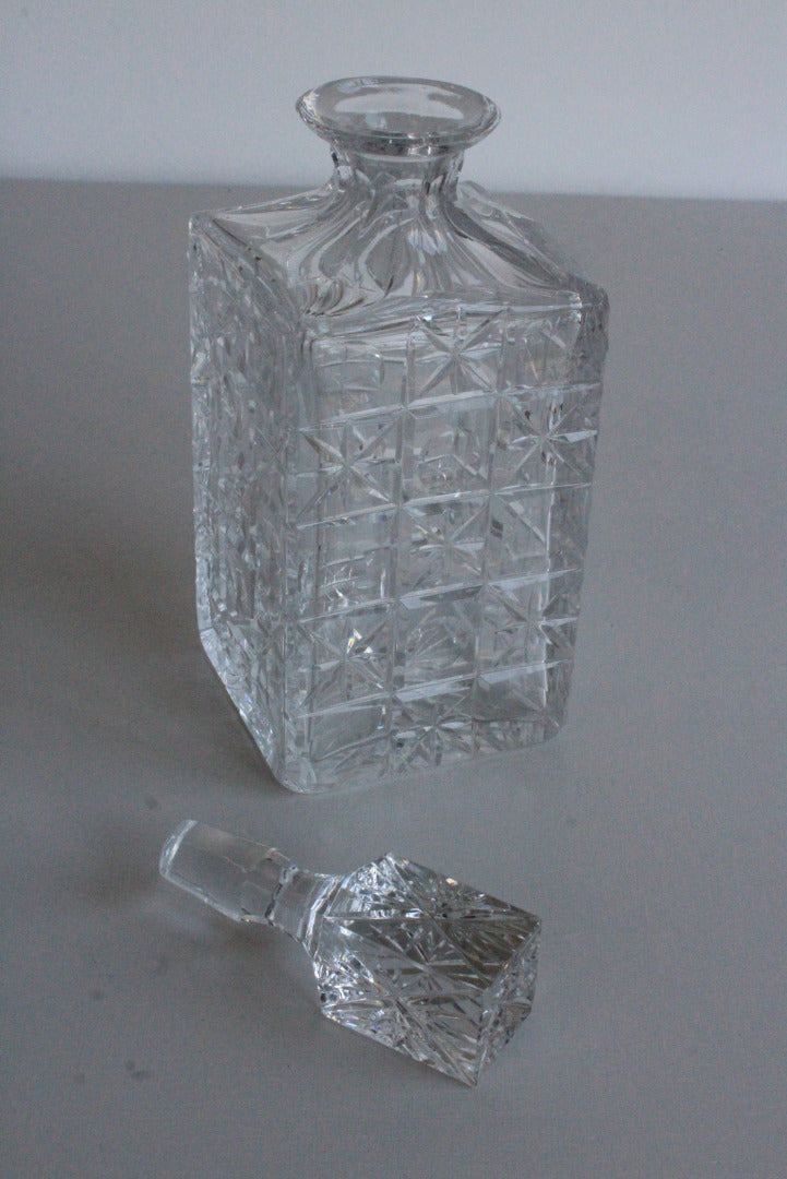 Quality Square Whiskey Decanter - Kernow Furniture