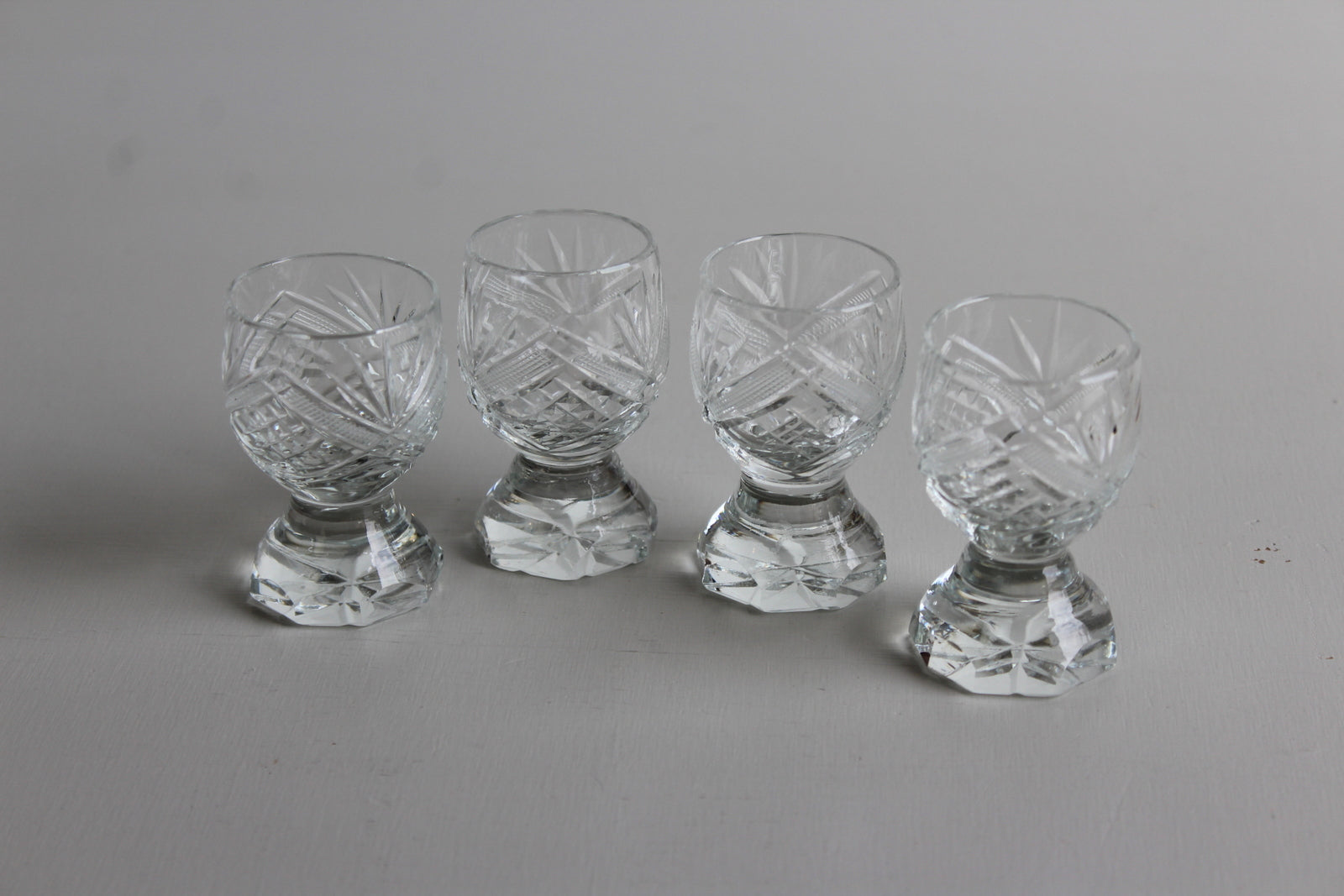 4 Vintage Cut Glass Liquer Glasses - Kernow Furniture