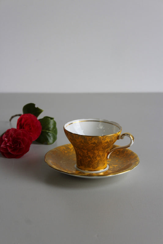 Single Aynsley Yellow & Gold Cup & Saucer - Kernow Furniture