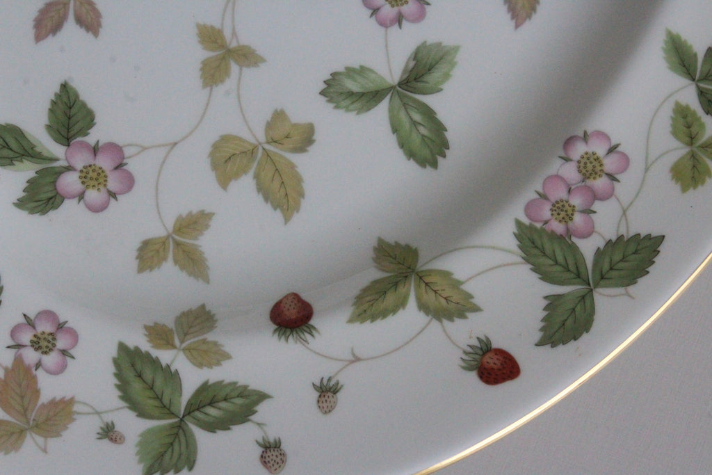 Wedgwood Wild Strawberry Oval Plate - Kernow Furniture
