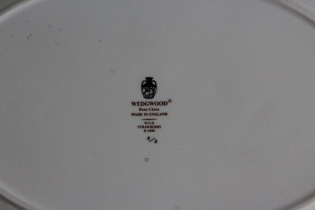 Wedgwood Wild Strawberry Oval Plate - Kernow Furniture