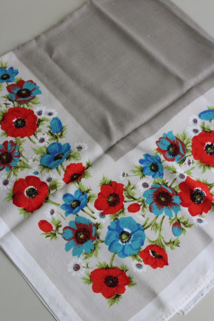 Vintage Rayon Floral Tablecloth - Kernow Furniture