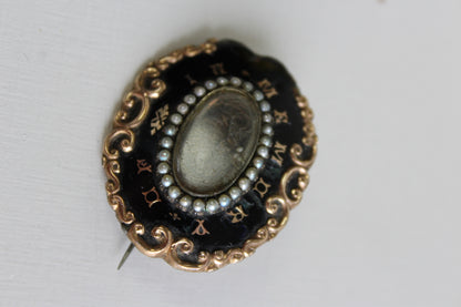 Antique Victorian Mourning Brooch - Kernow Furniture