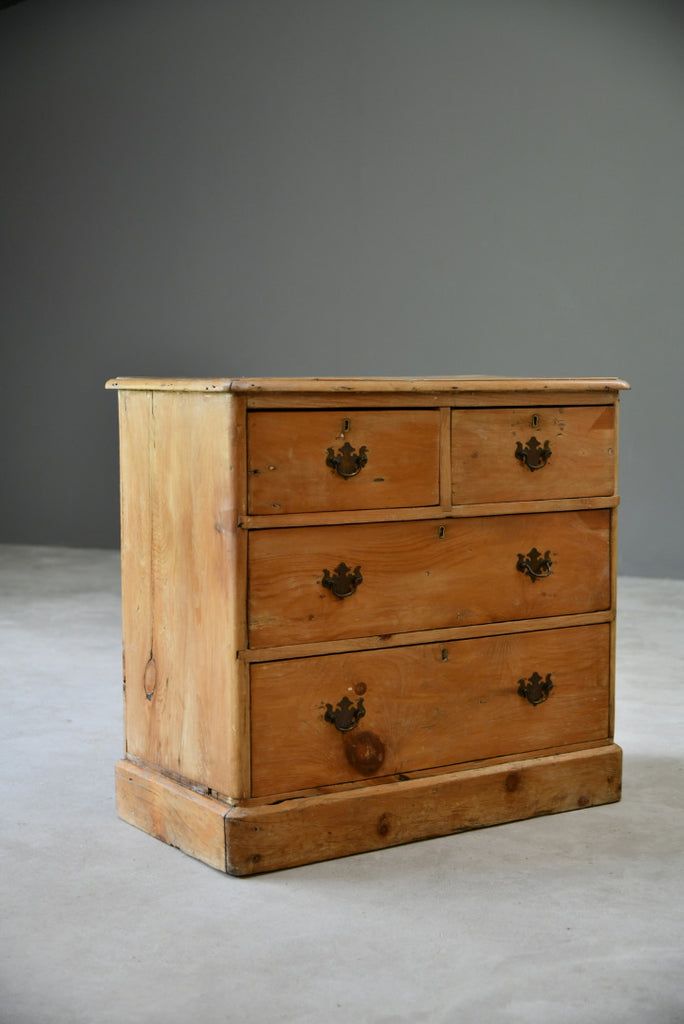 Rustic Pine Chest of Drawers - Kernow Furniture