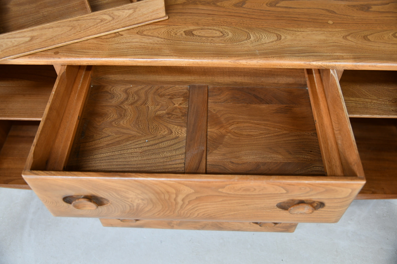 Retro Ercol Elm Sideboard - Kernow Furniture