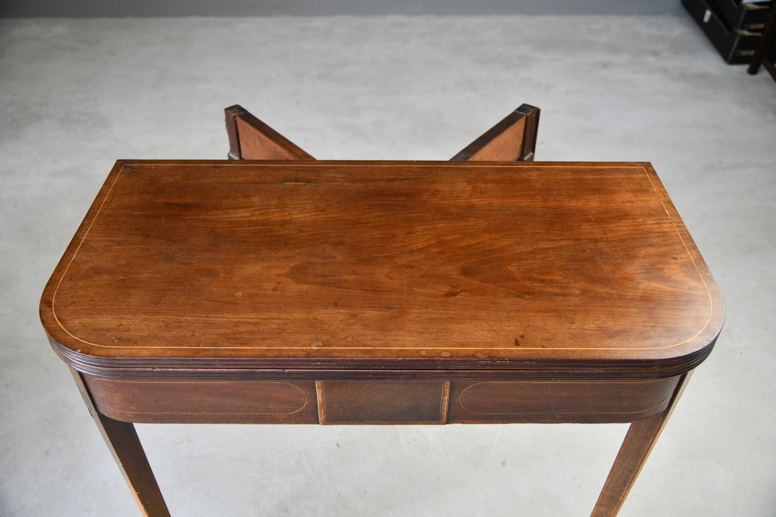 Antique Mahogany Tea Side Table - Kernow Furniture