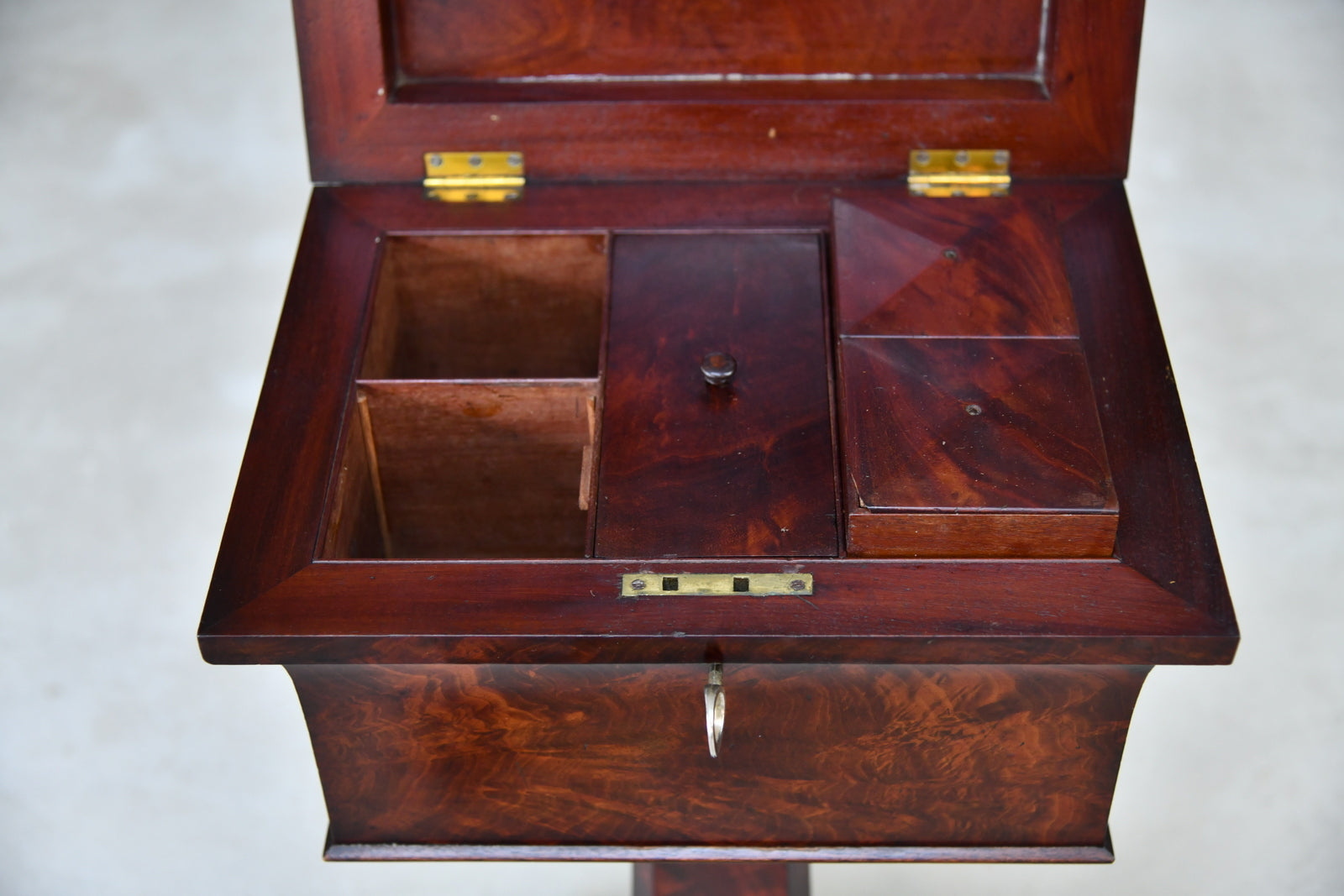 Victorian Mahogany Tea Poy - Kernow Furniture