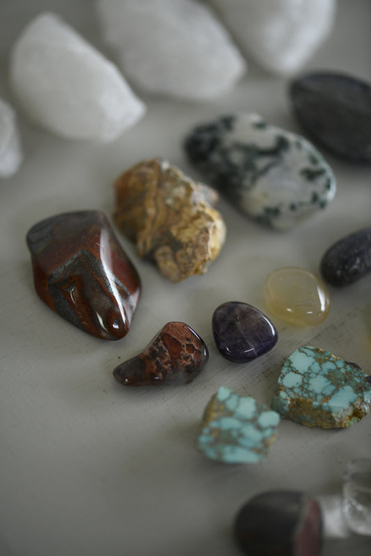 Collection Gemstones & Crystals - Kernow Furniture