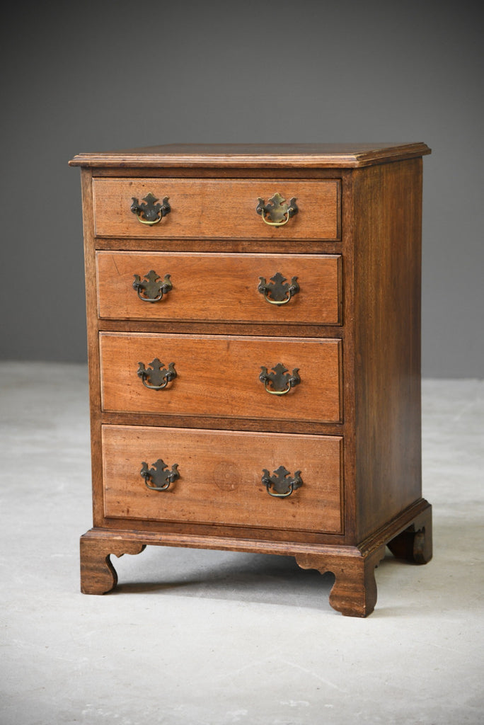 Antique Style Small Chest of Drawers - Kernow Furniture