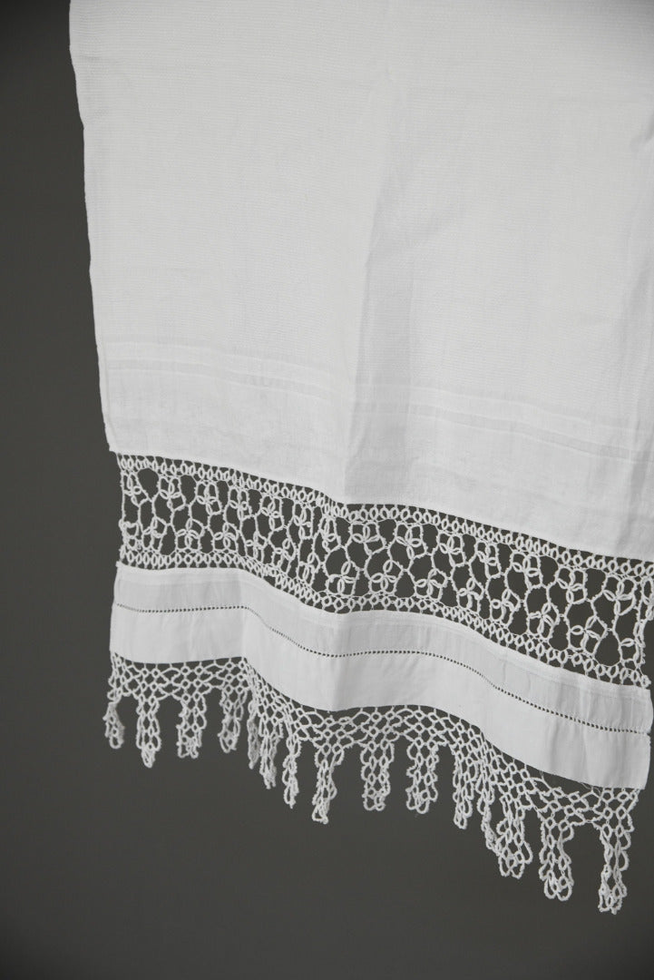 Antique Linen & Lace Towel - Kernow Furniture