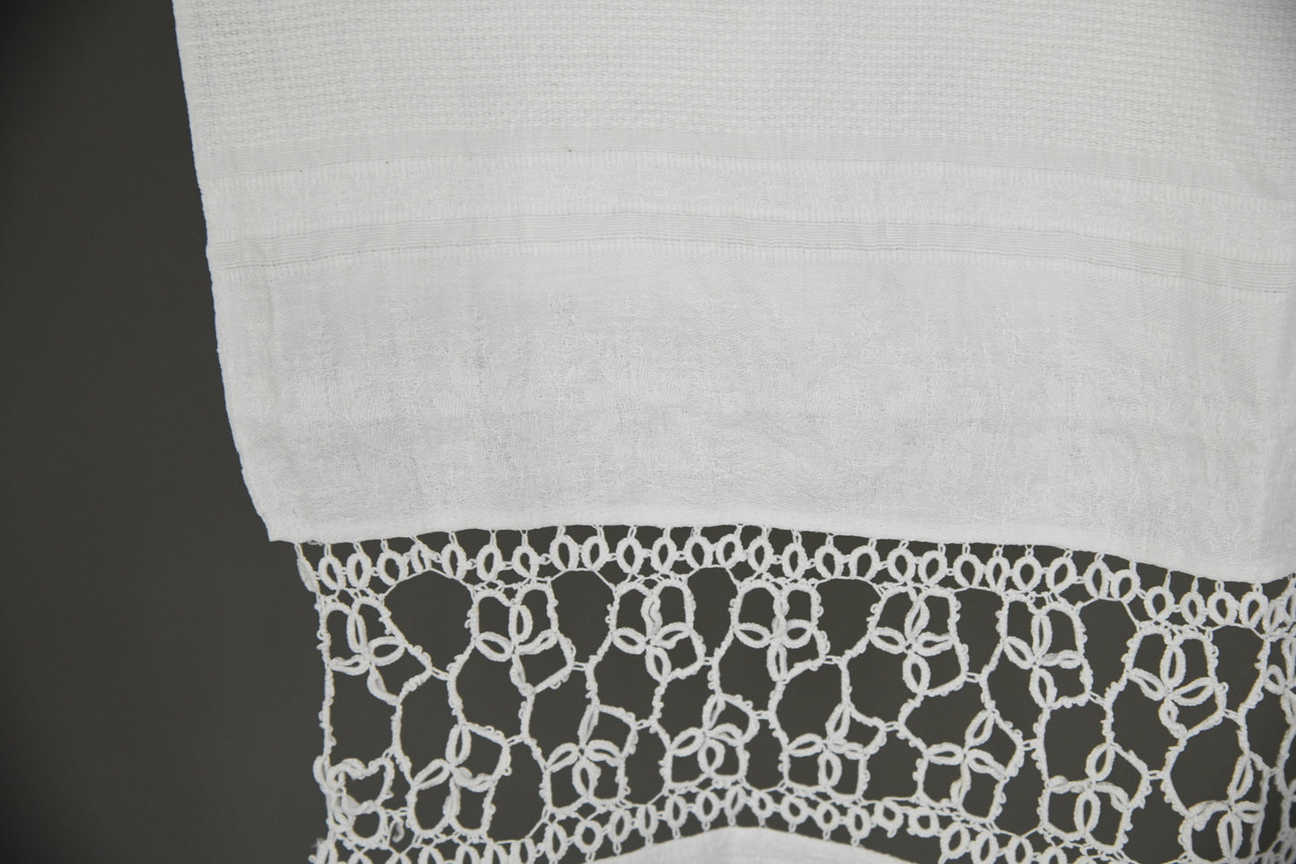 Antique Linen & Lace Towel - Kernow Furniture