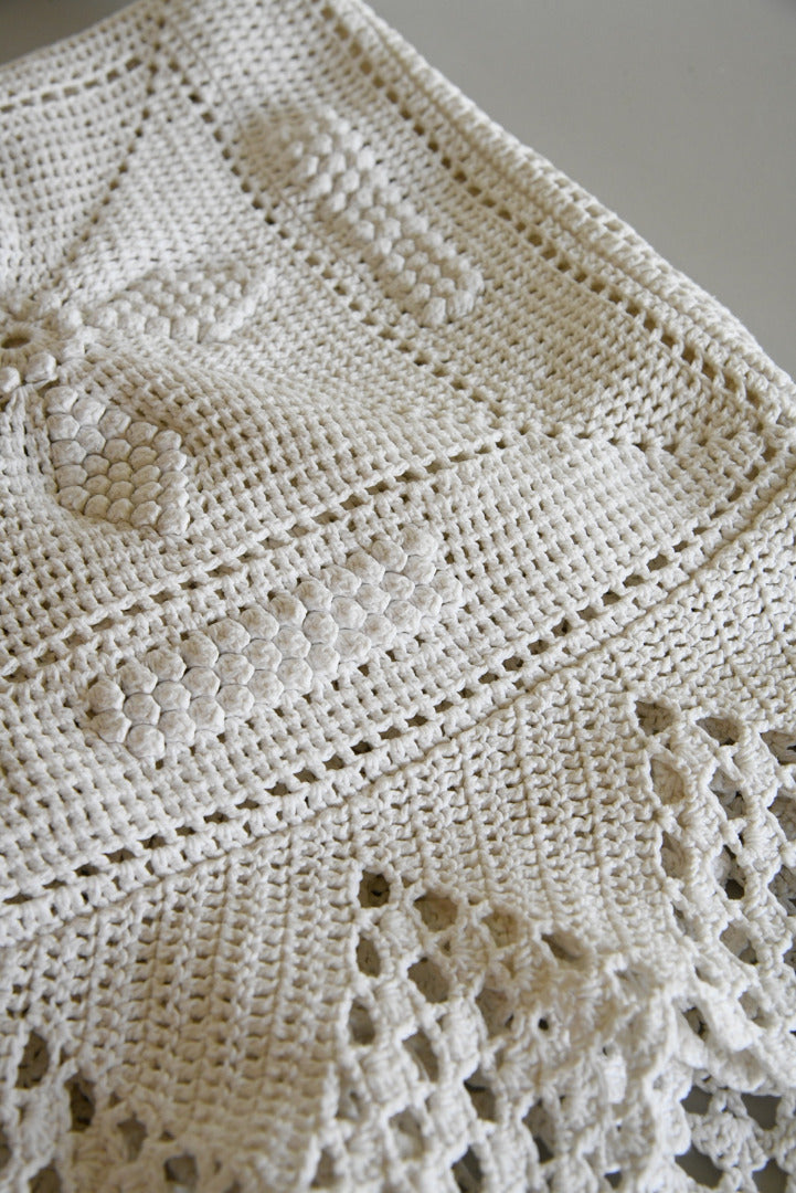 Vintage White Cotton Crochet Bedspread - Kernow Furniture