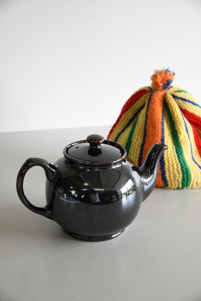 Vintage Teapot & Tea Cosie - Kernow Furniture