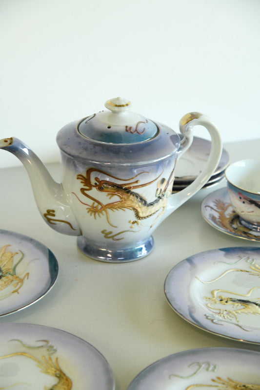 Japanese Teapot & Plates - Kernow Furniture