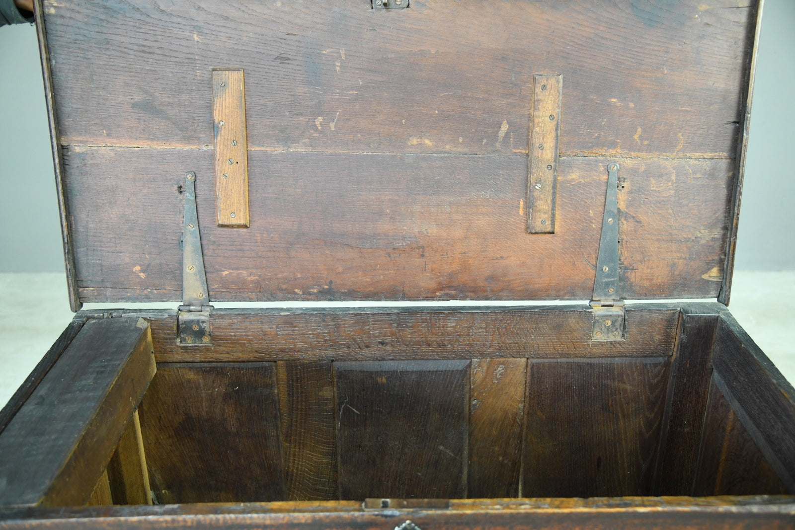 Antique Rustic Dark Oak Chest - Kernow Furniture