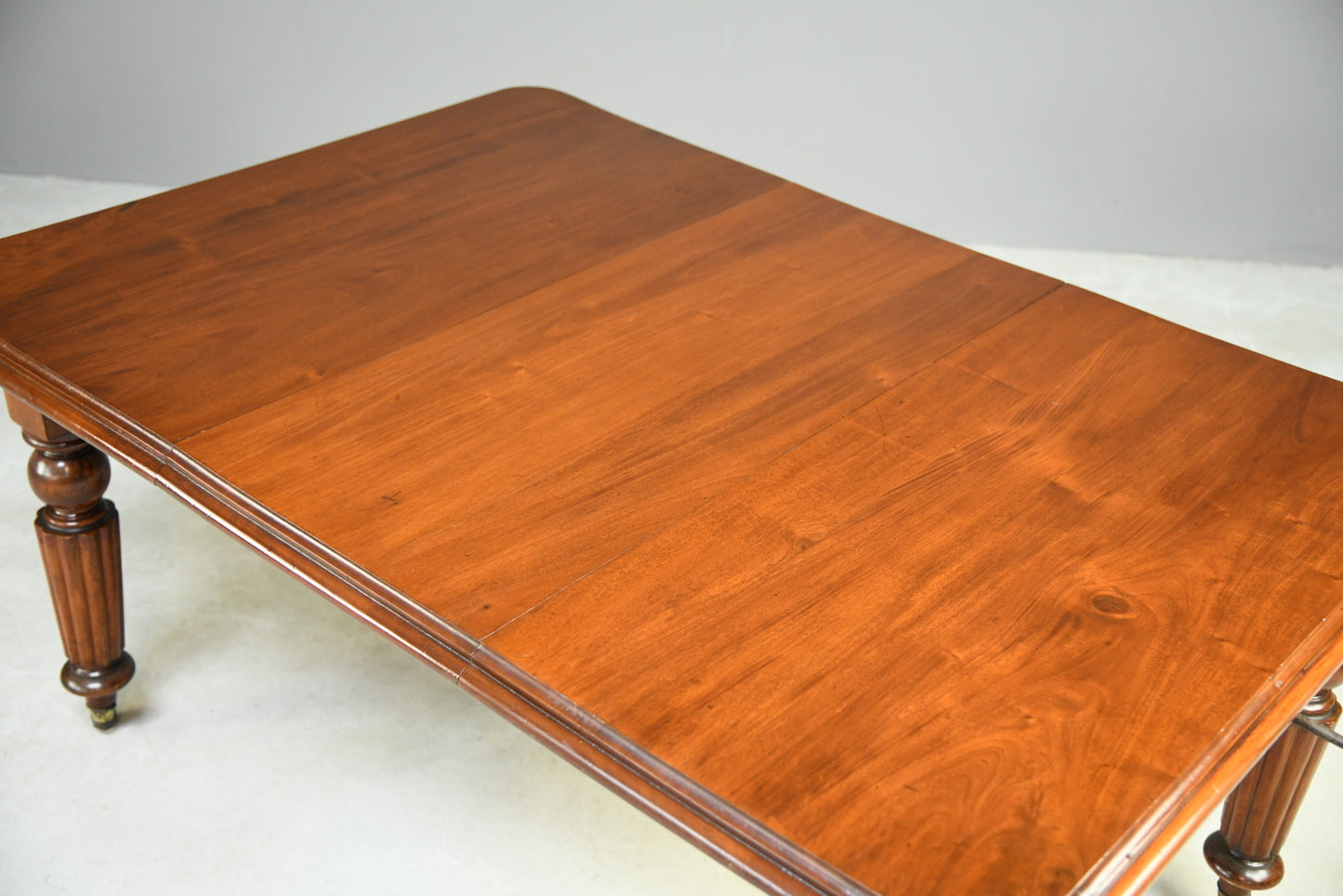 Antique Mahogany Extending Dining Table - Kernow Furniture