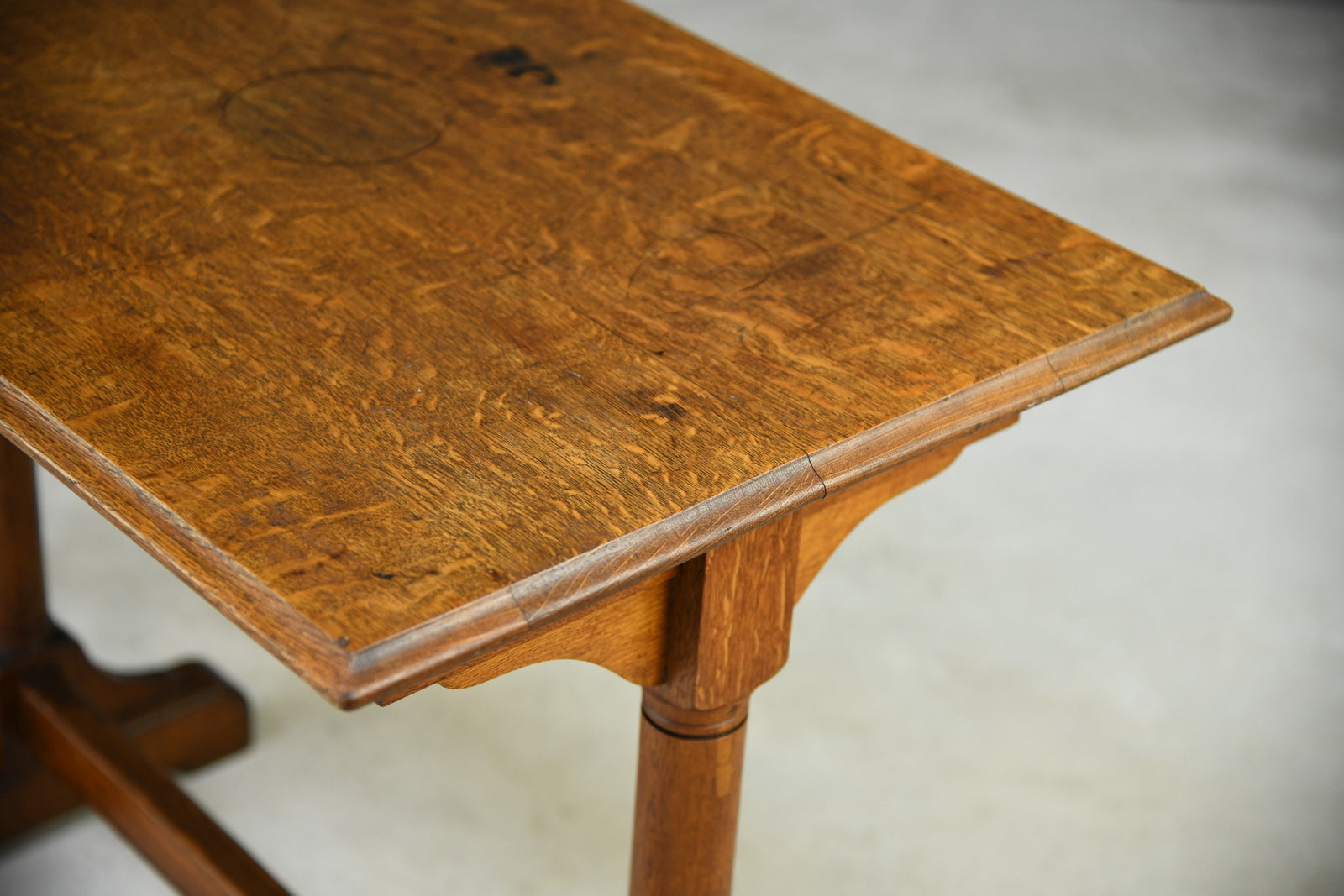 Oak Arts & Crafts Side Table - Kernow Furniture