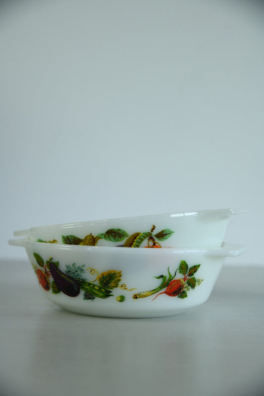 Aubergine Pyrex Dishes