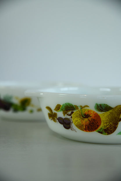 Aubergine Pyrex Dishes