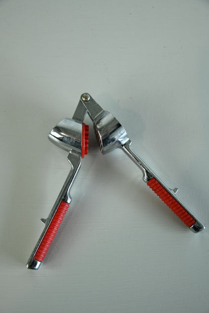 Retro Chipper & Garlic Press