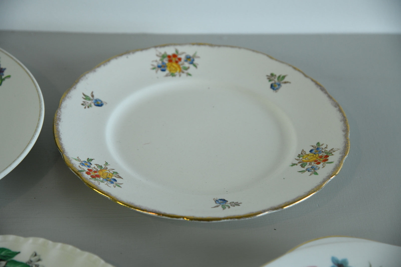 Collection Vintage Floral Plates - Kernow Furniture