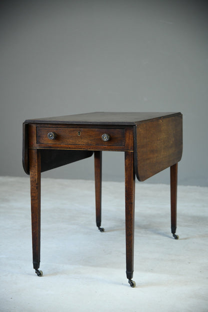 Early 19th Century Pembroke Table