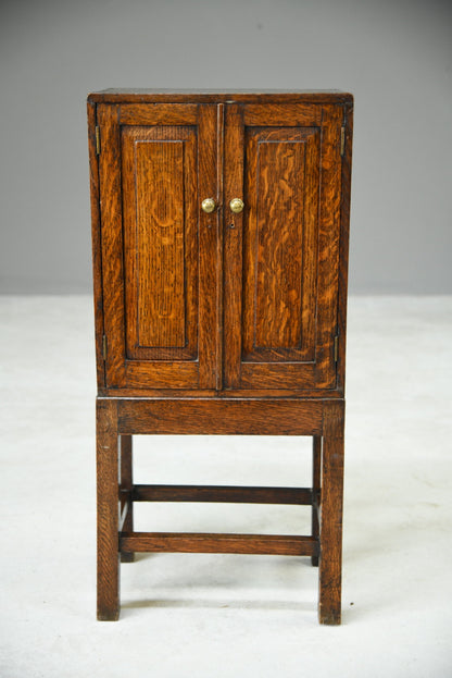 Small Oak Cupboard on Stand