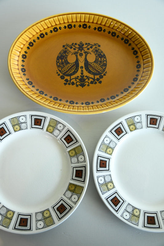 Retro Plates Royal Worcester Kathie Winkle