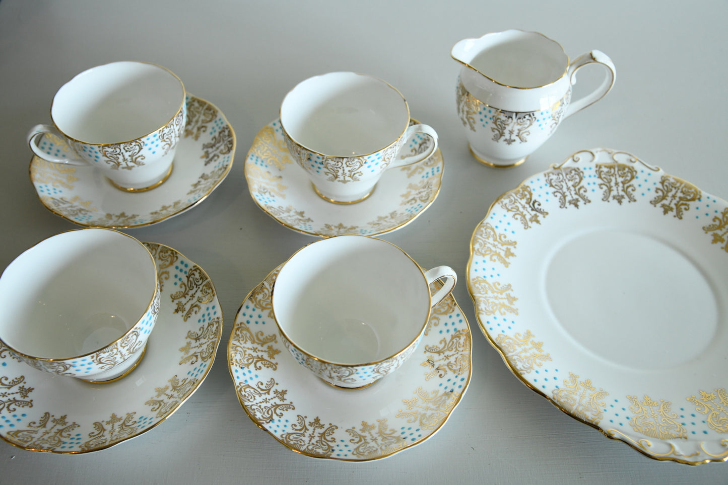 4 Roslyn Bone China Cups Saucers