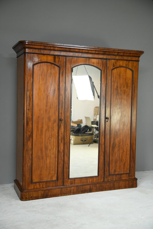 Large Antique Victorian Mahogany Wardrobe