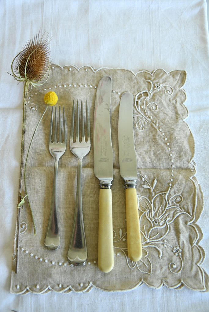 4 Setting Vintage Cutlery Set