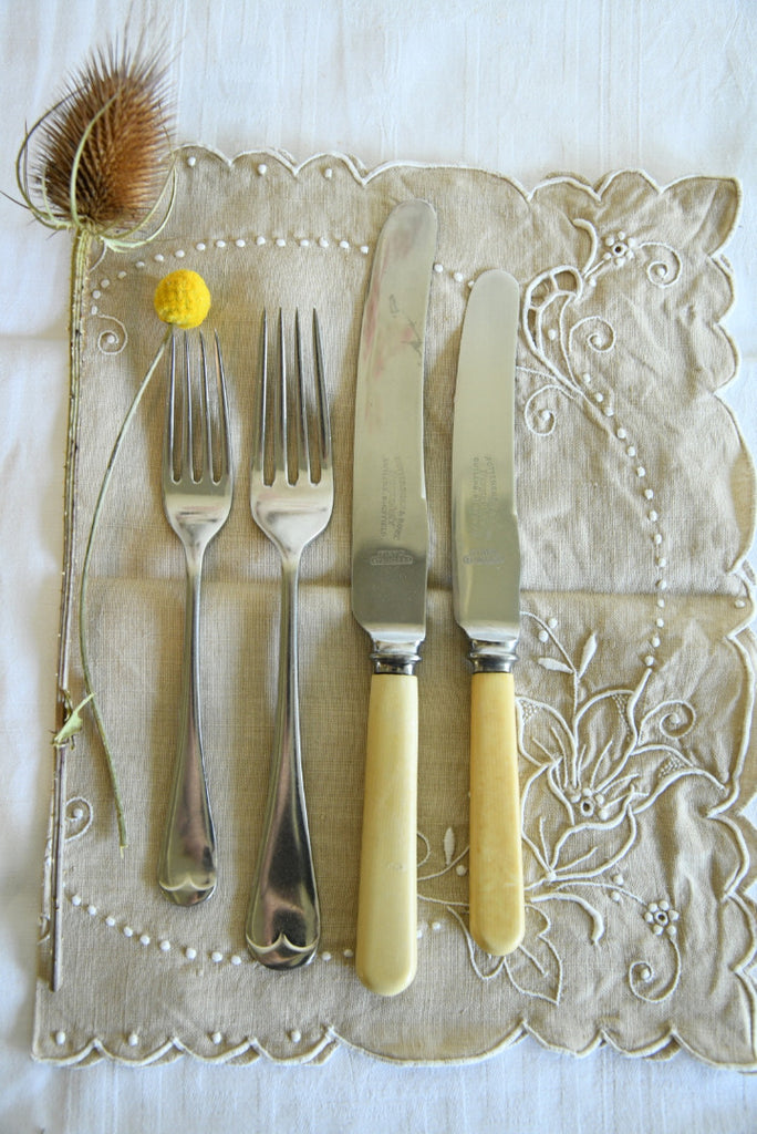 4 Setting Vintage Cutlery Set