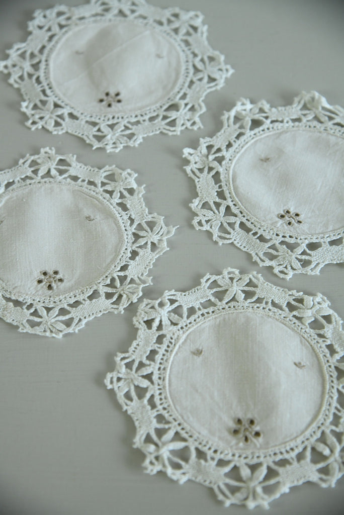 4 Vintage Embroidered Linen Mats