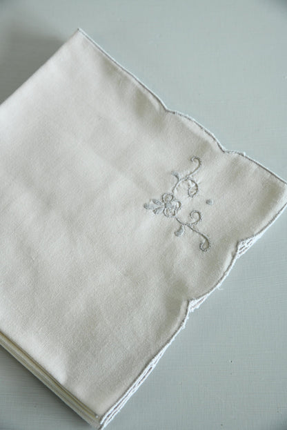 4 Vintage Cotton Napkins