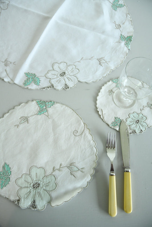 Floral Table Set