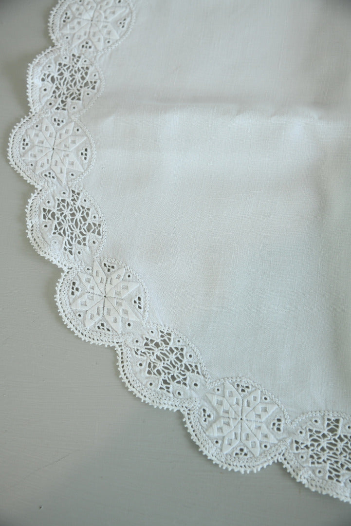 Vintage White Snow Flake Doilies