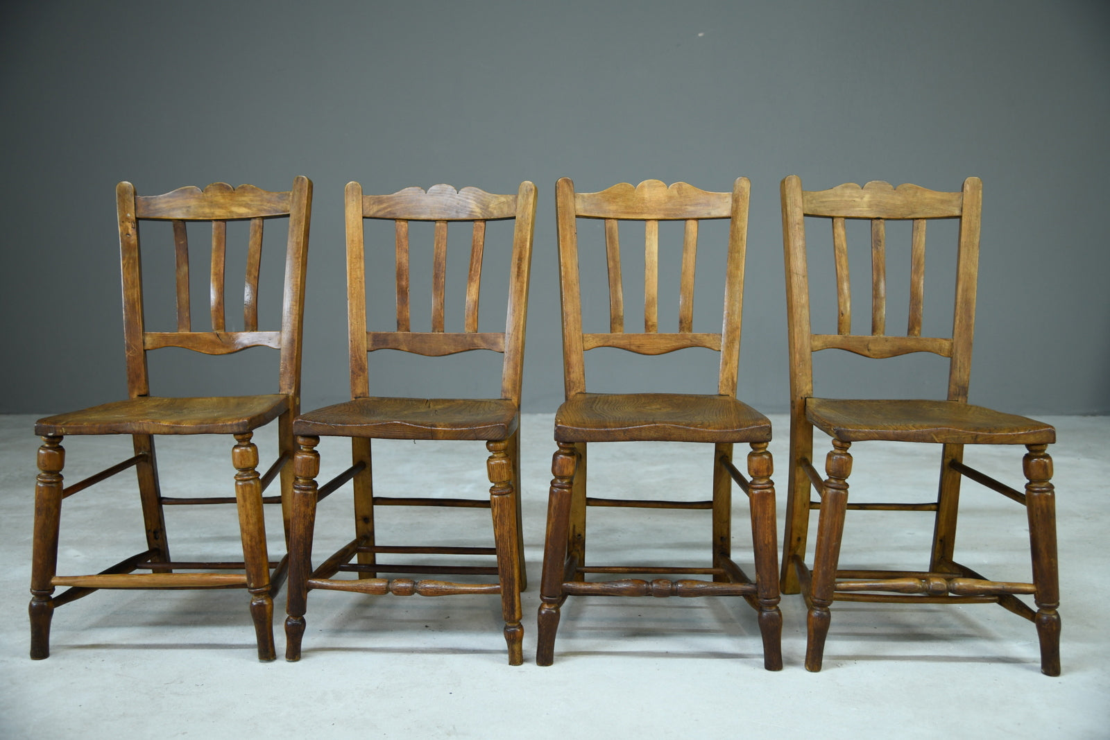 Set 4 Rustic Kitchen Chairs