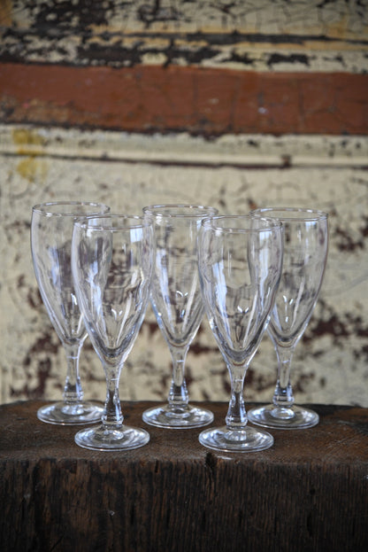 5 Champagne Glasses