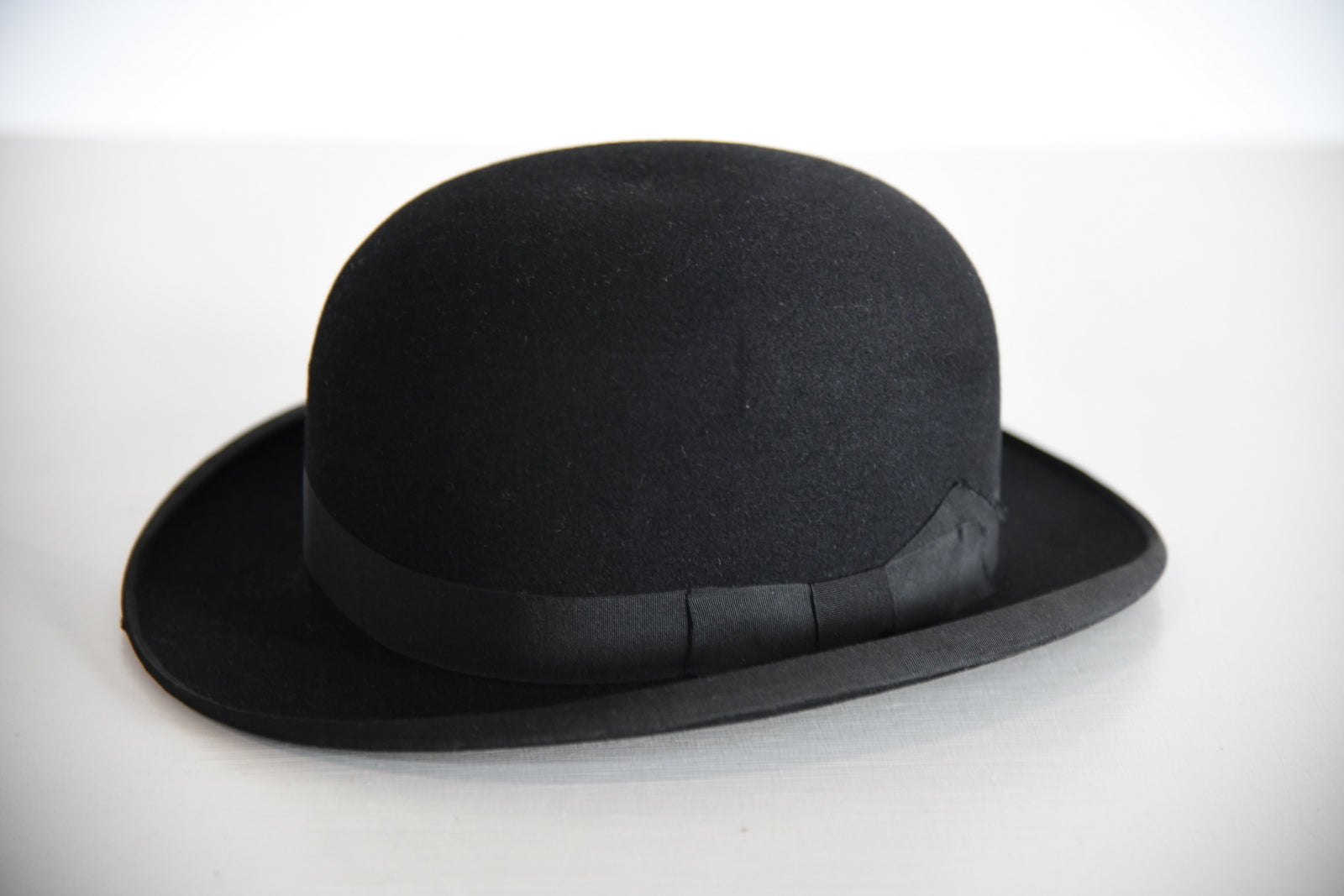 Size 7 Bowler Hat & Tin